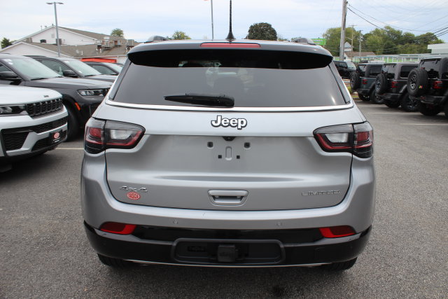 Used 2023 Jeep Compass Limited w/ Elite Group AWD/4WD image 34