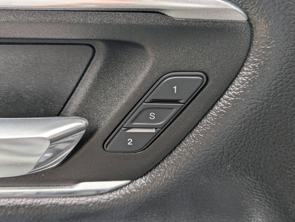 Used 2022 RAM 1500 Laramie AWD/4WD image 15