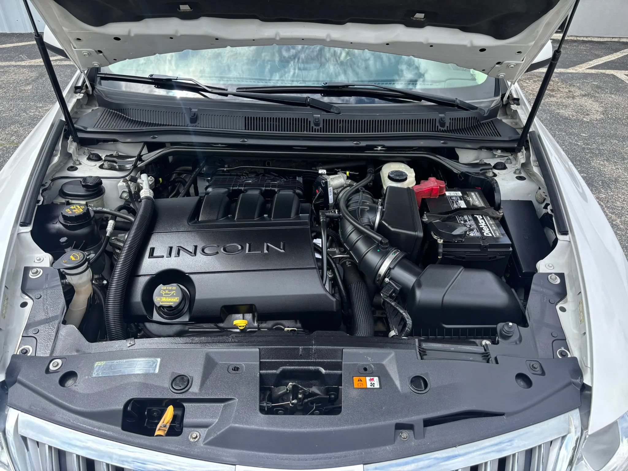 Used 2011 Lincoln MKS FWD image 67