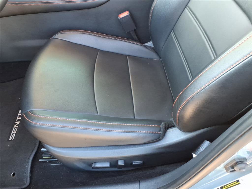 Used 2024 Nissan Sentra SR w/ SR Premium Package image 24