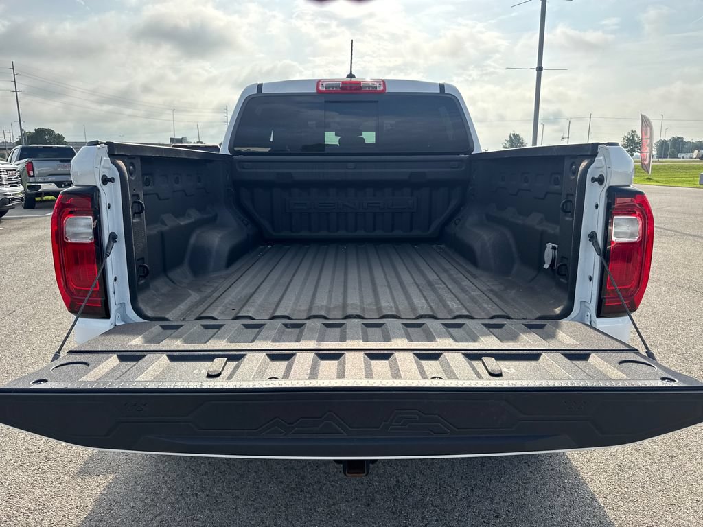 Used 2024 GMC Canyon Denali AWD/4WD image 12