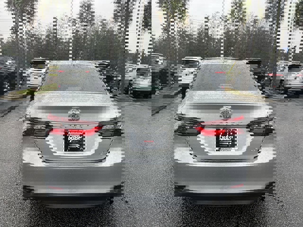 Used 2023 Toyota Camry LE image 9