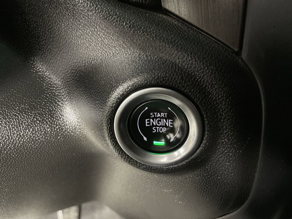 Used 2022 GMC Sierra 2500 AT4 image 16