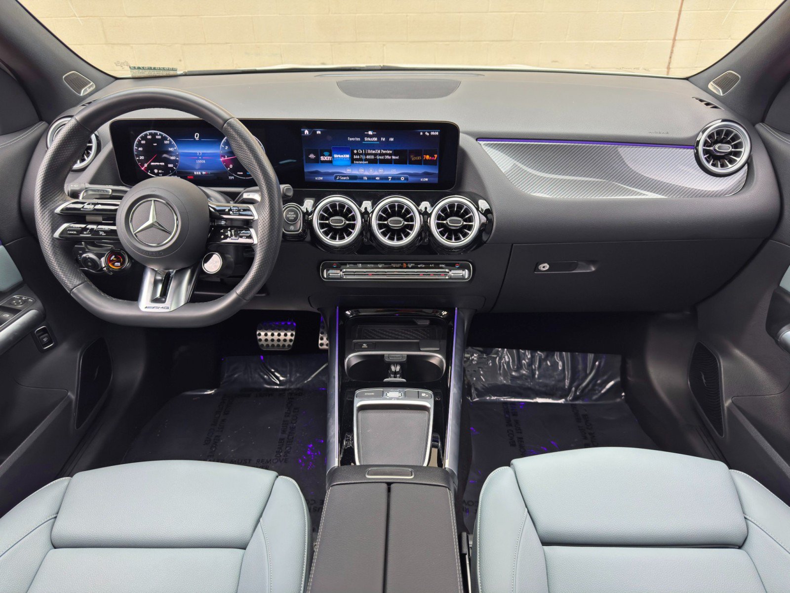 Used 2025 Mercedes-Benz GLA 35 AMG 4MATIC w/ AMG Aerodynamics Package image 13