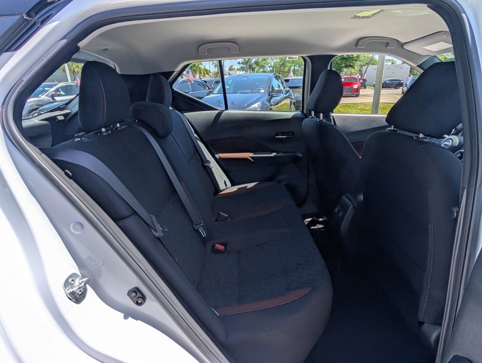 Certified 2023 Nissan Kicks SR FWD image 14