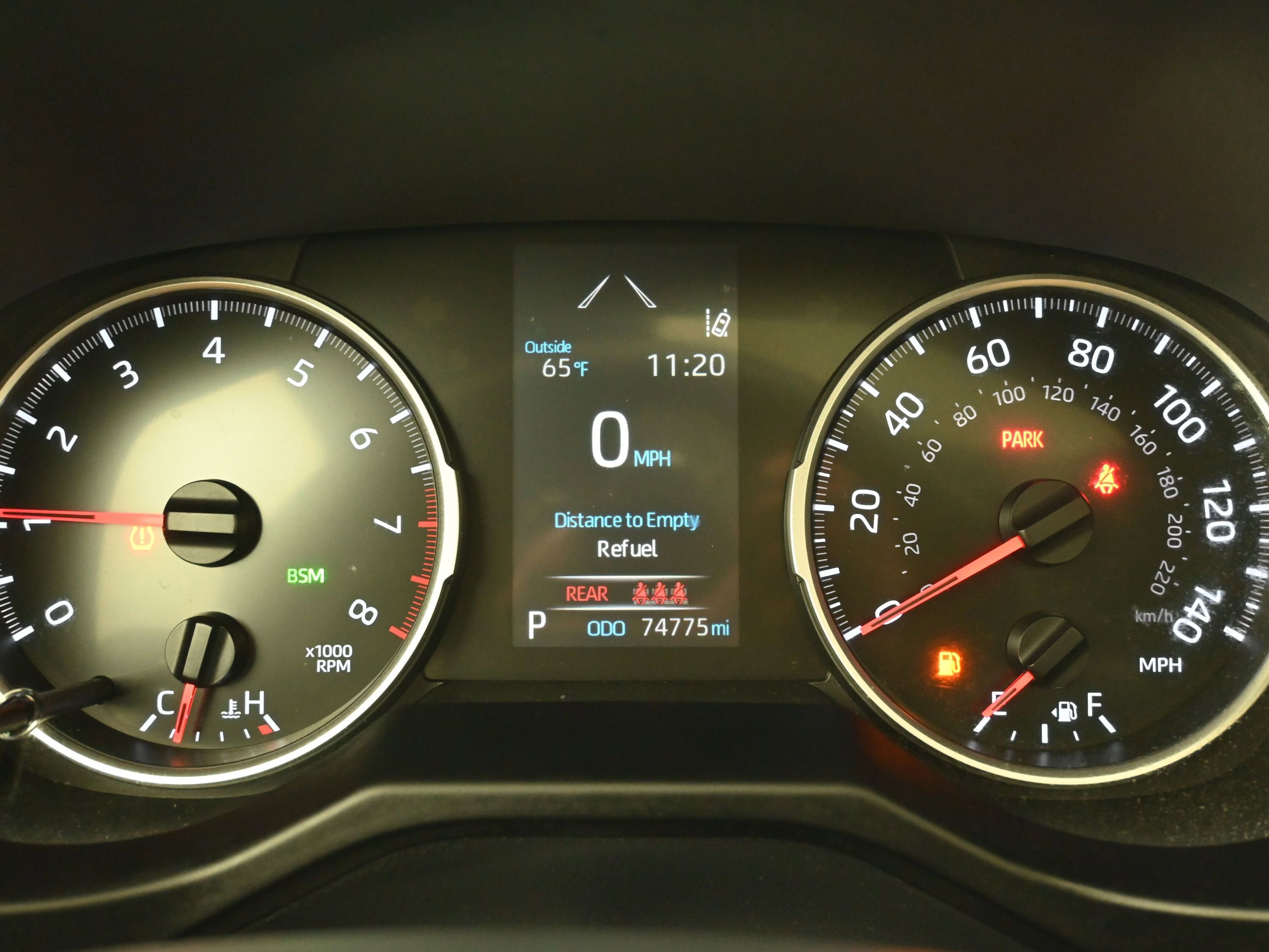 Used 2019 Toyota RAV4 XLE Premium image 14