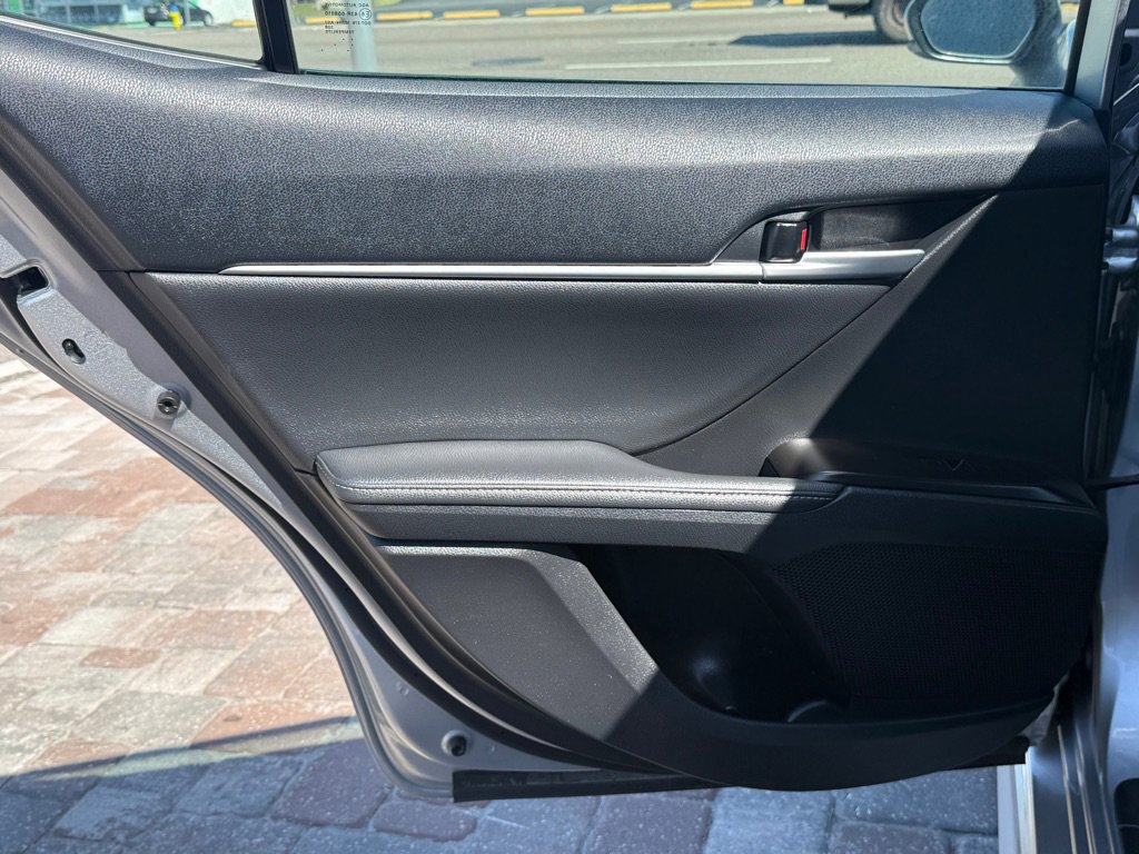 Used 2023 Toyota Camry XSE image 37