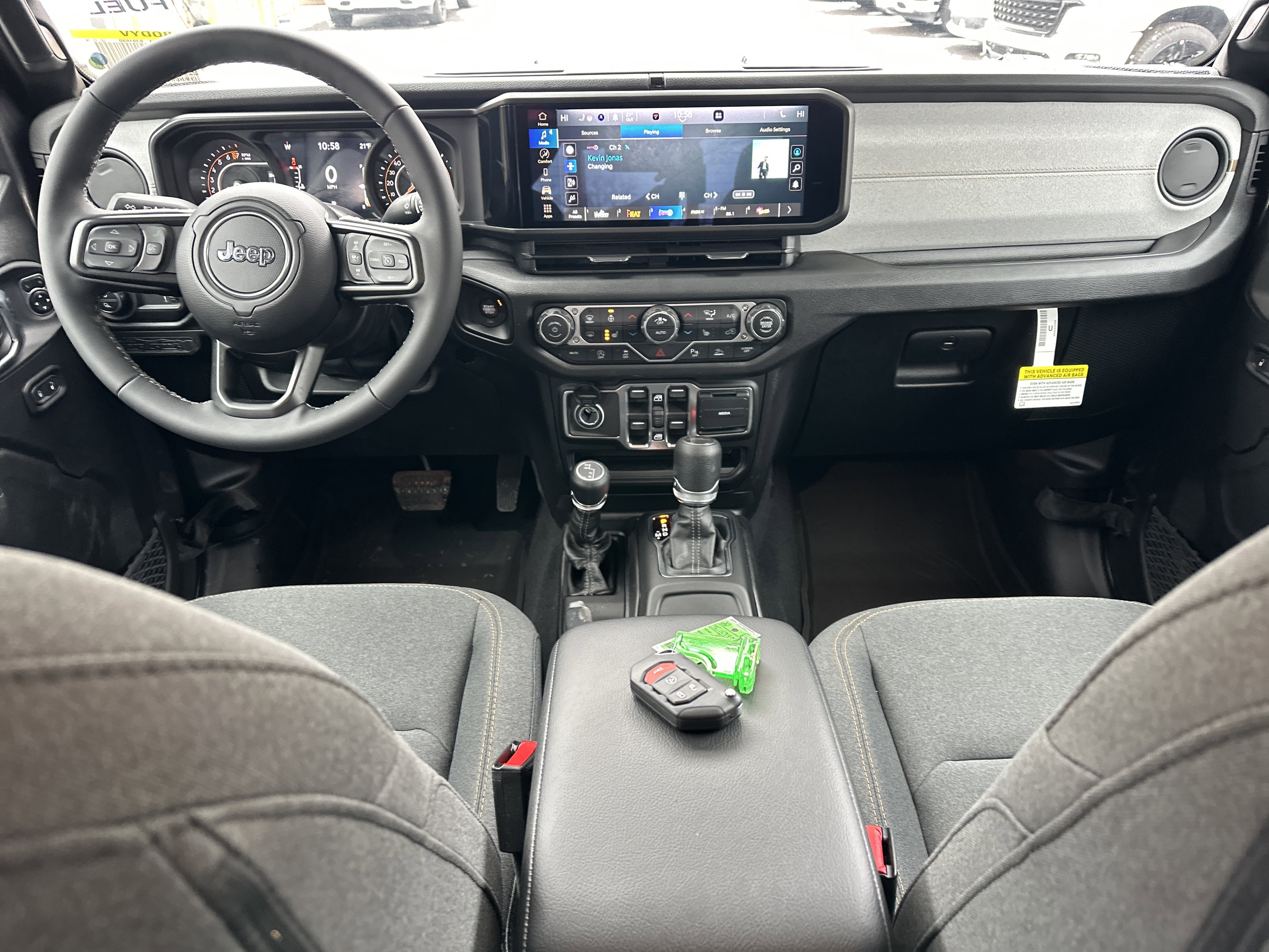 New 2026 Jeep Gladiator Sport image 32