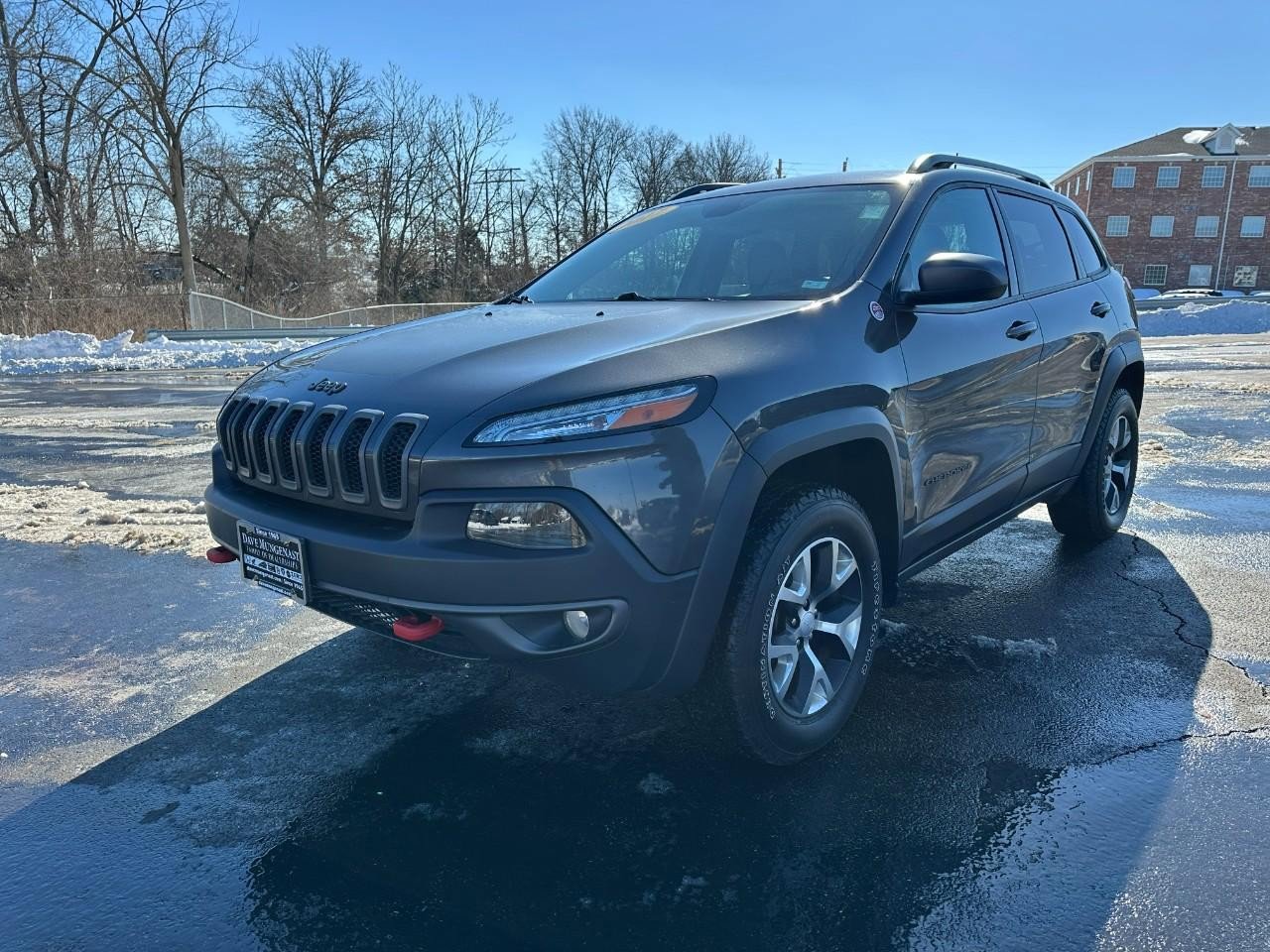 Used 2017 Jeep Cherokee Trailhawk w/ Cold Weather Group image 8