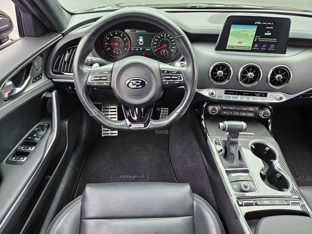 Used 2021 Kia Stinger GT1 image 12