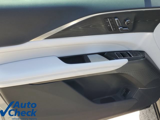 Certified 2024 Cadillac Lyriq Luxury RWD image 23