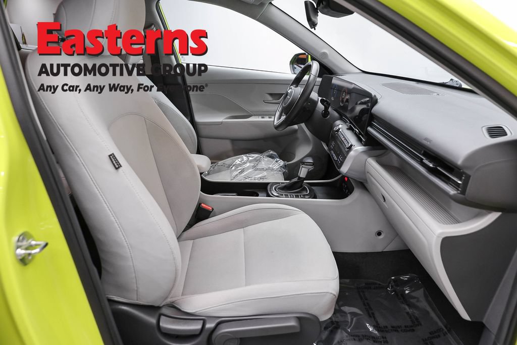 Used 2024 Hyundai Kona SEL FWD image 24
