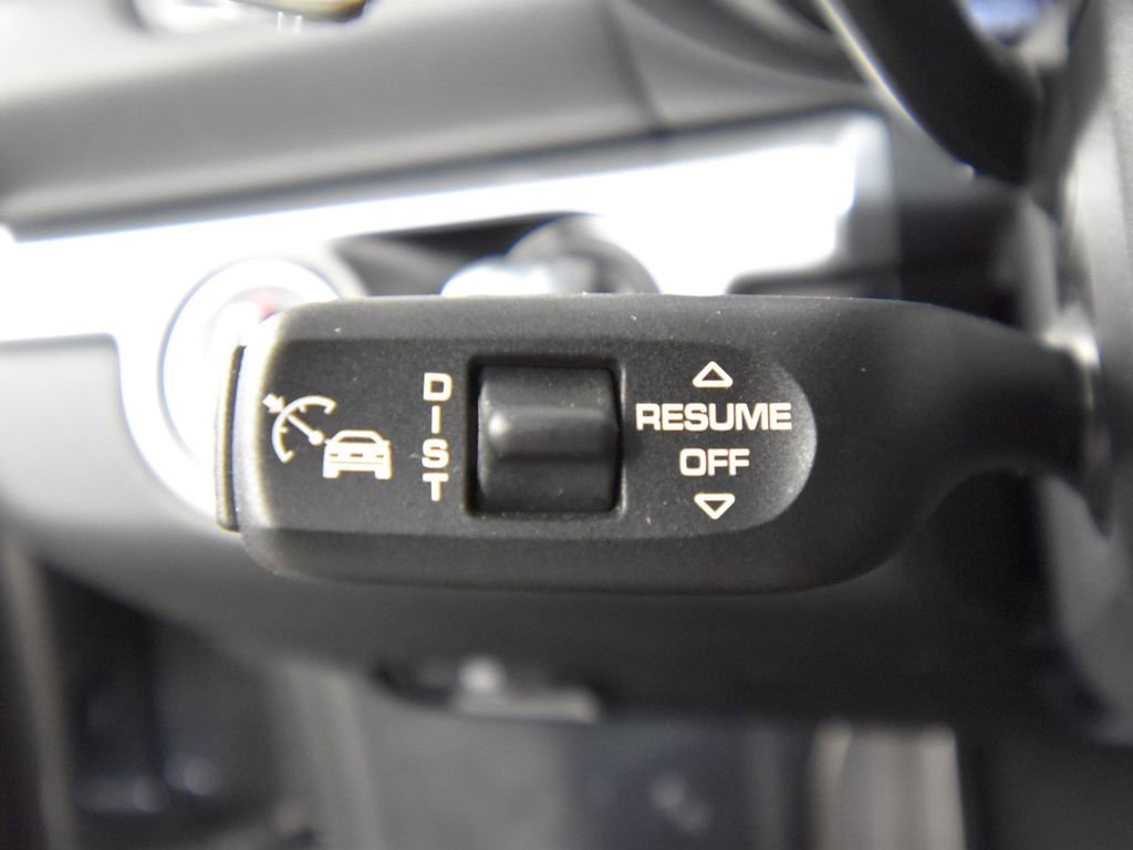 Used 2025 Porsche 718 Boxster image 28