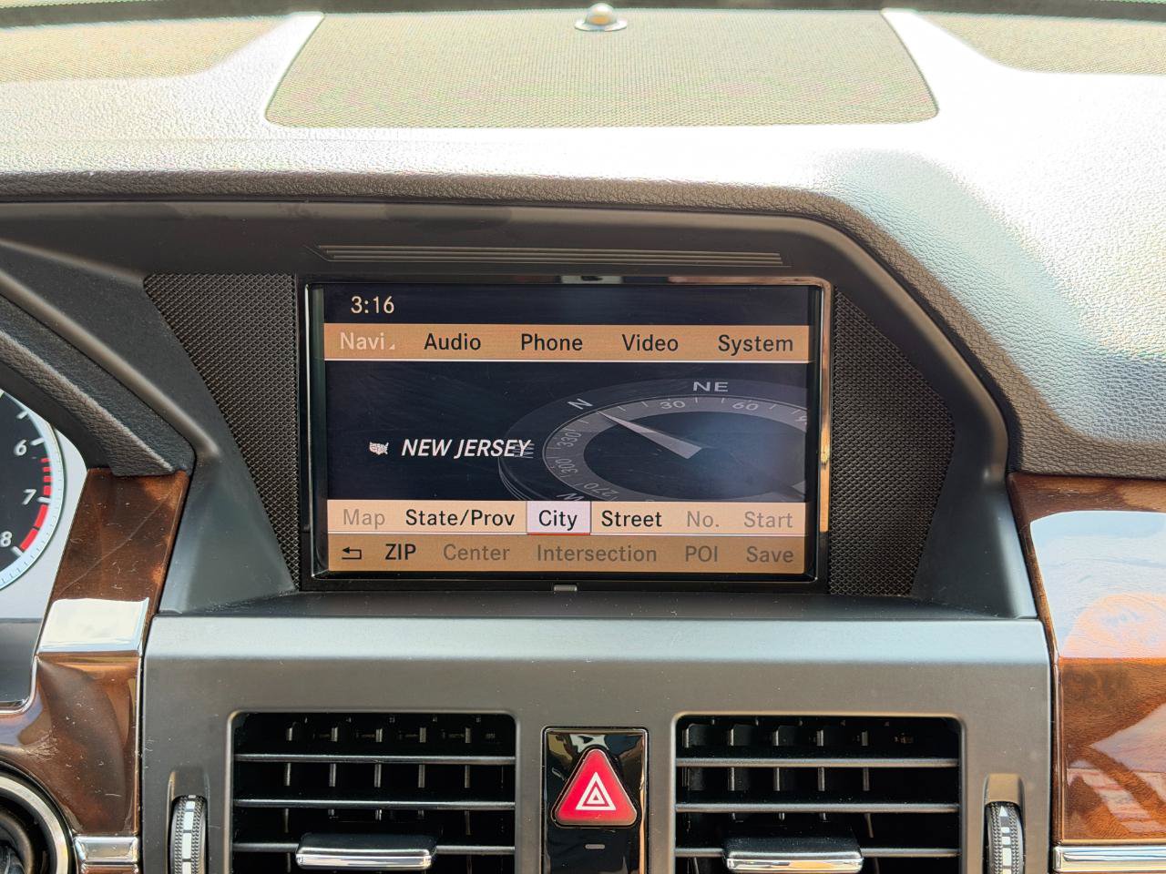 Used 2011 Mercedes-Benz GLK 350 4MATIC image 62