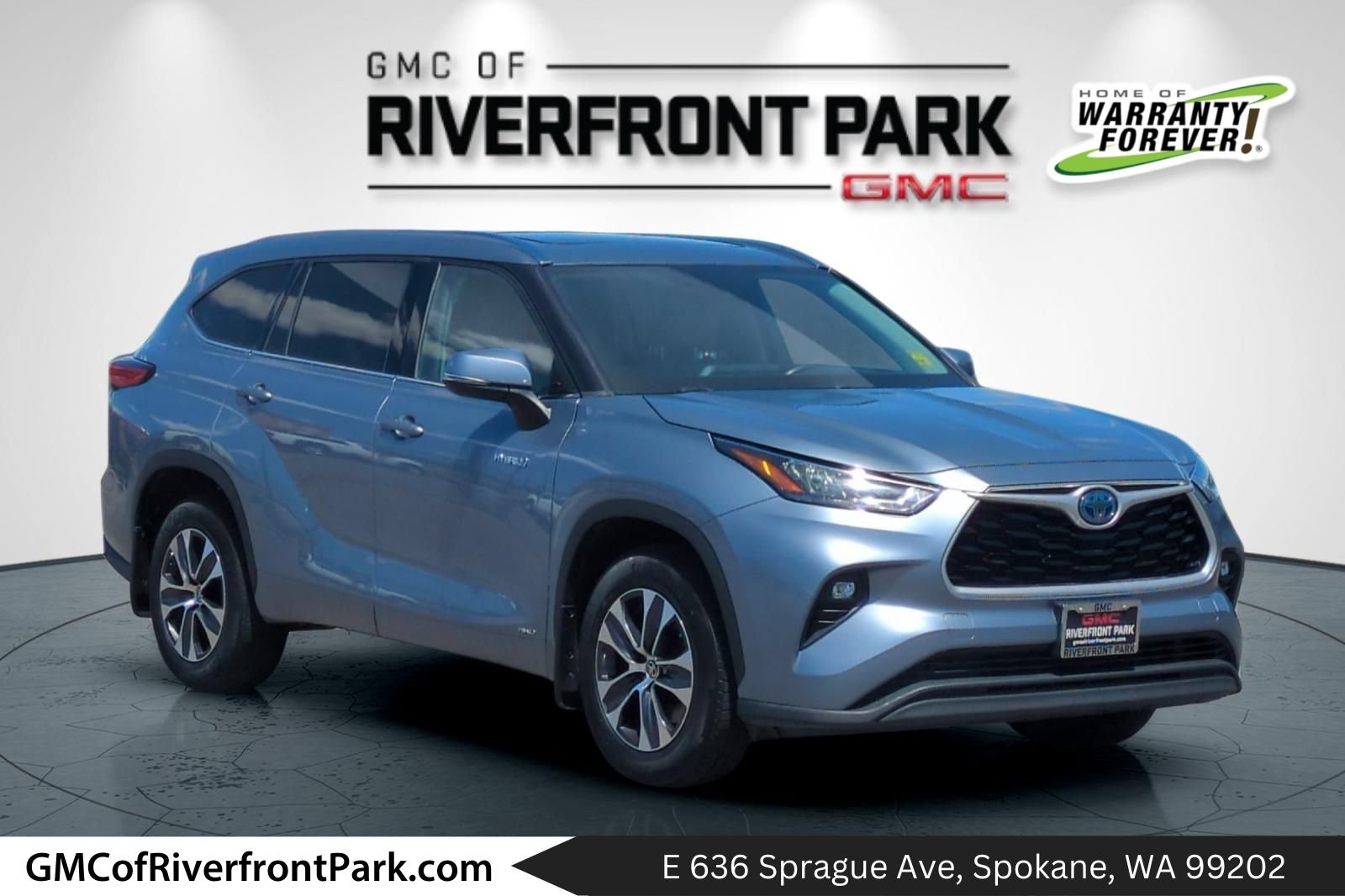 Used 2020 Toyota Highlander XLE AWD/4WD image 1