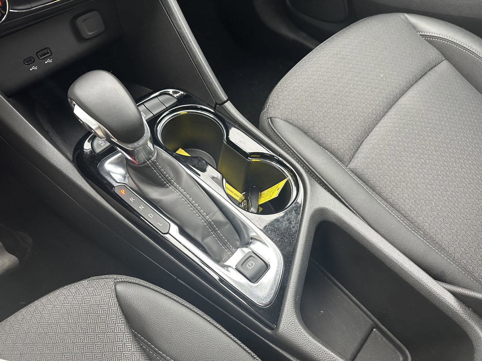 Used 2025 Buick Encore GX Preferred image 12