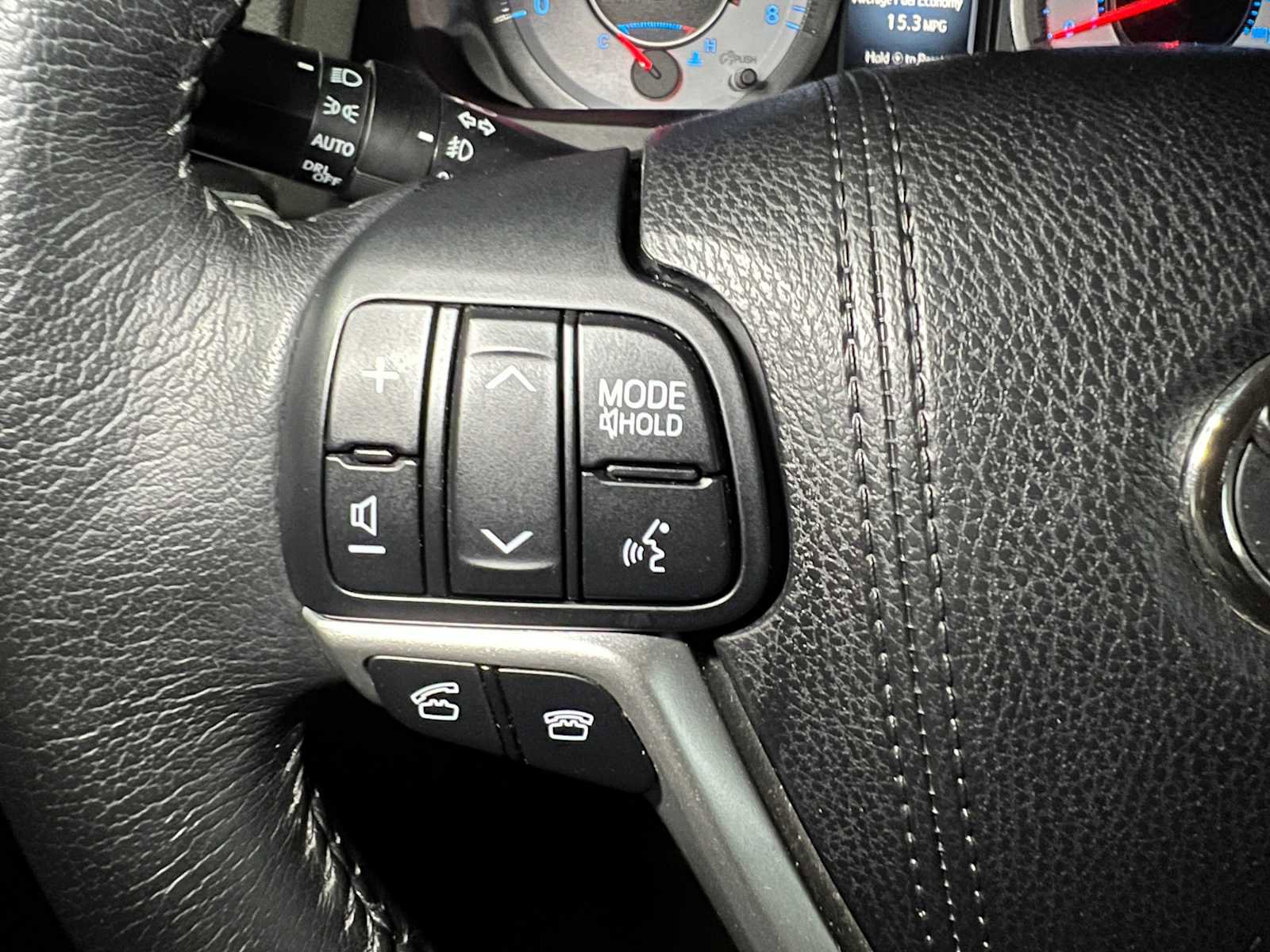 Used 2015 Toyota Sienna SE w/ SE Preferred Package image 26