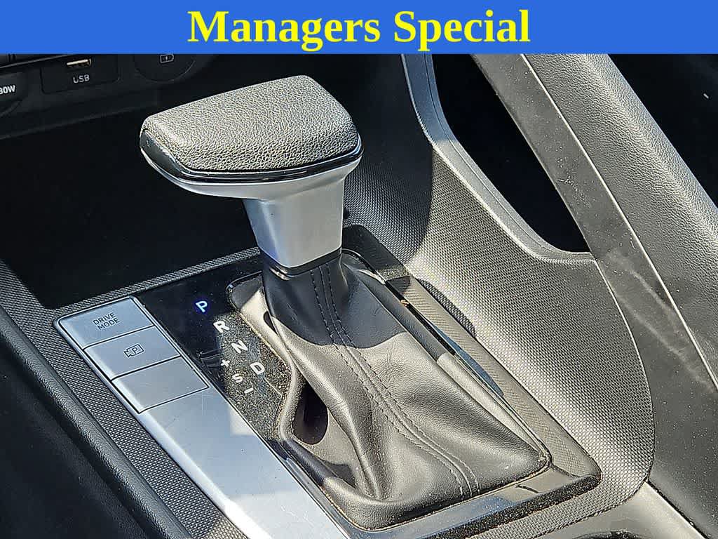 Used 2024 Hyundai Elantra SEL FWD image 14