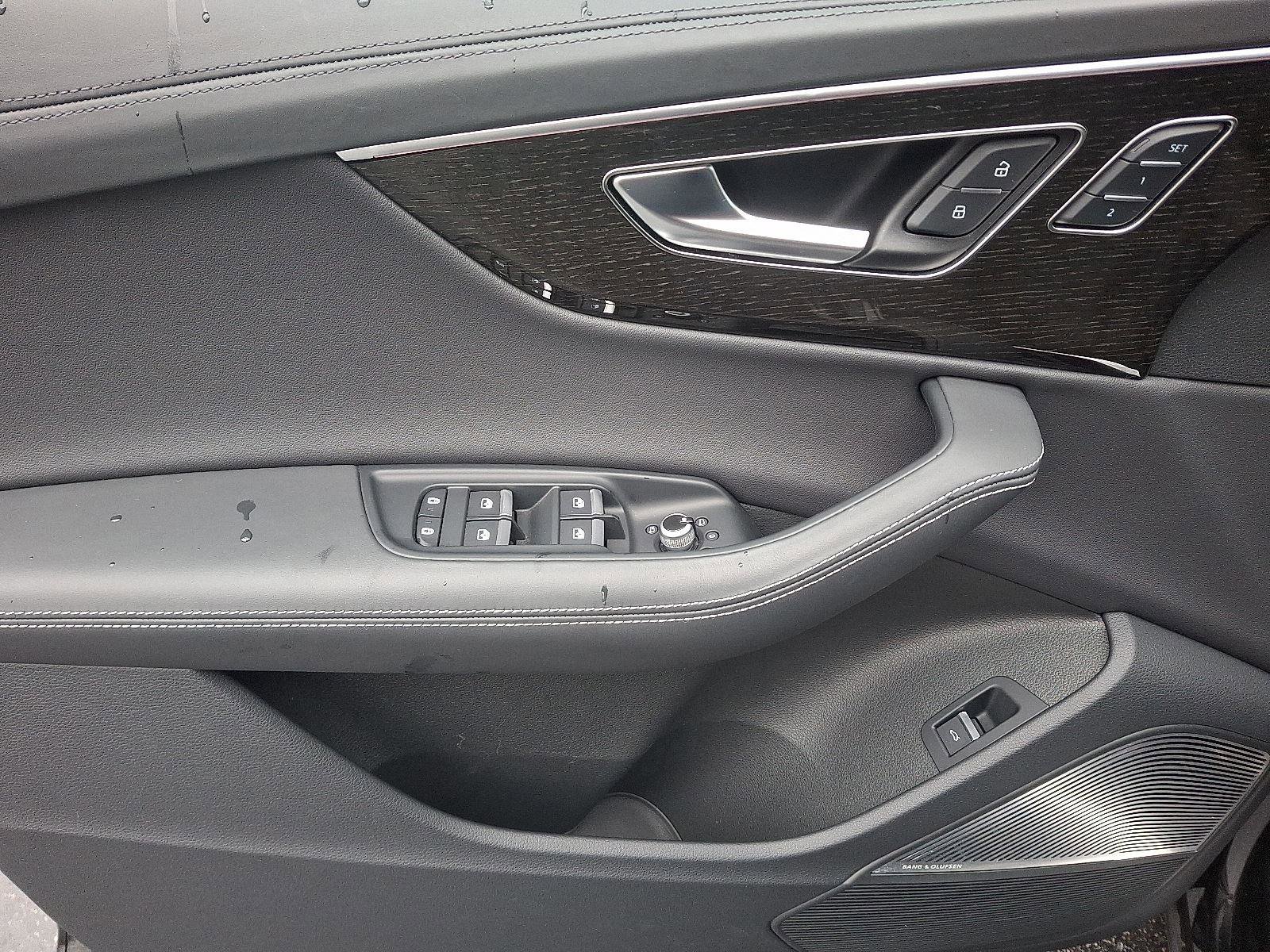 Certified 2025 Audi Q7 3.0T Prestige w/ Prestige Package image 12