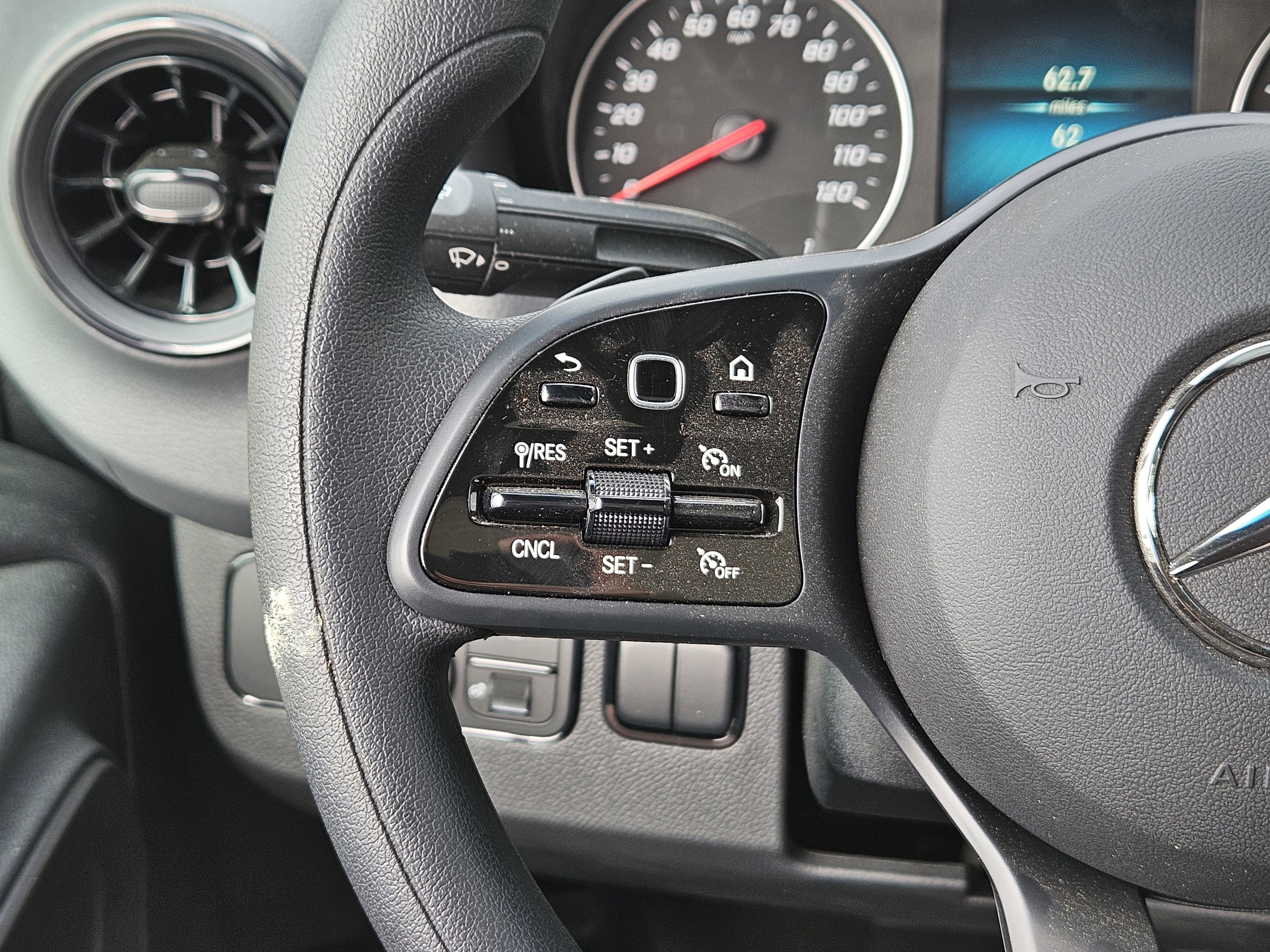 Used 2023 Mercedes-Benz Sprinter 3500 image 17