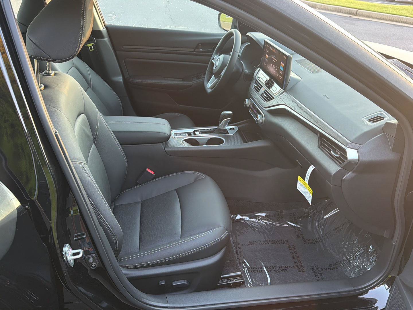 New 2026 Nissan Altima 2.5 SV w/ SV Premium Package FWD image 14