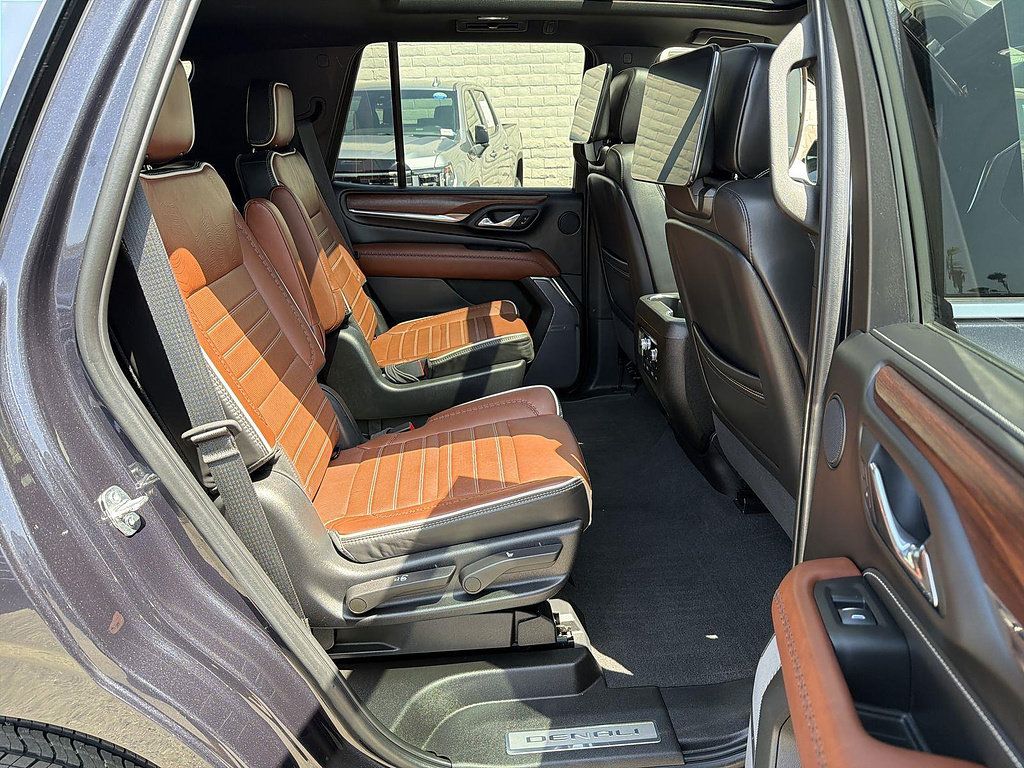 Used 2023 GMC Yukon Denali Ultimate AWD/4WD image 27