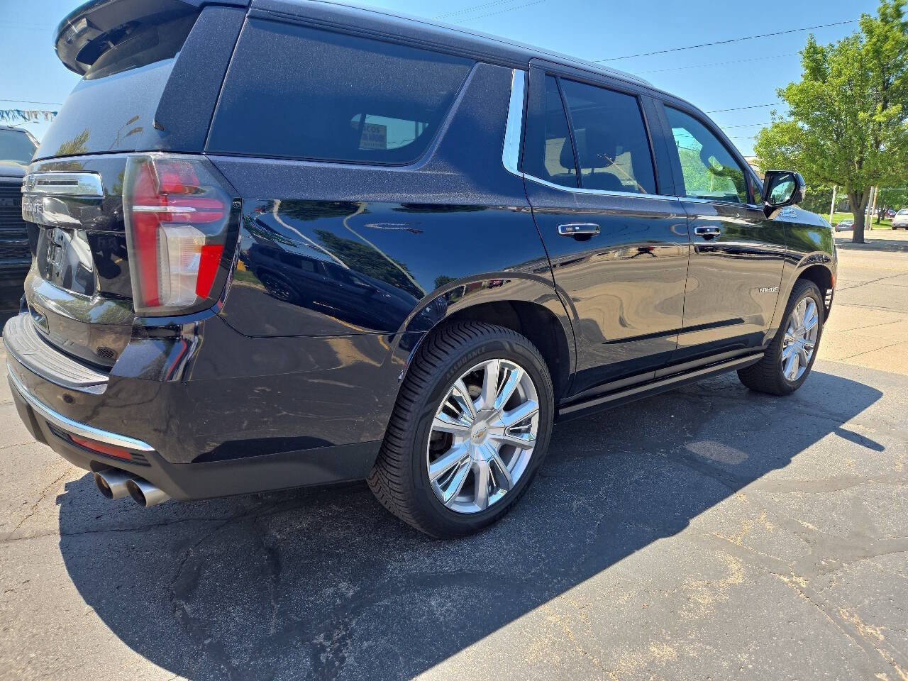 Used 2021 Chevrolet Tahoe High Country AWD/4WD image 6