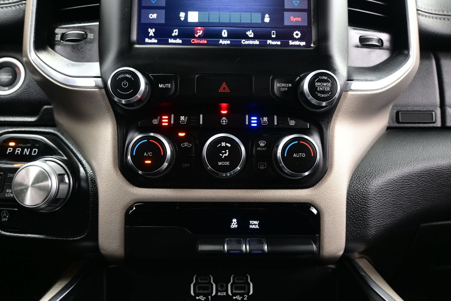 Used 2020 RAM 1500 Laramie AWD/4WD image 23