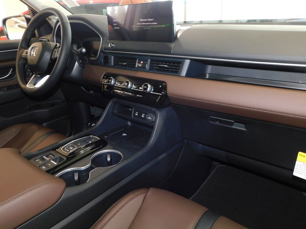 New 2026 Honda Pilot Touring image 16
