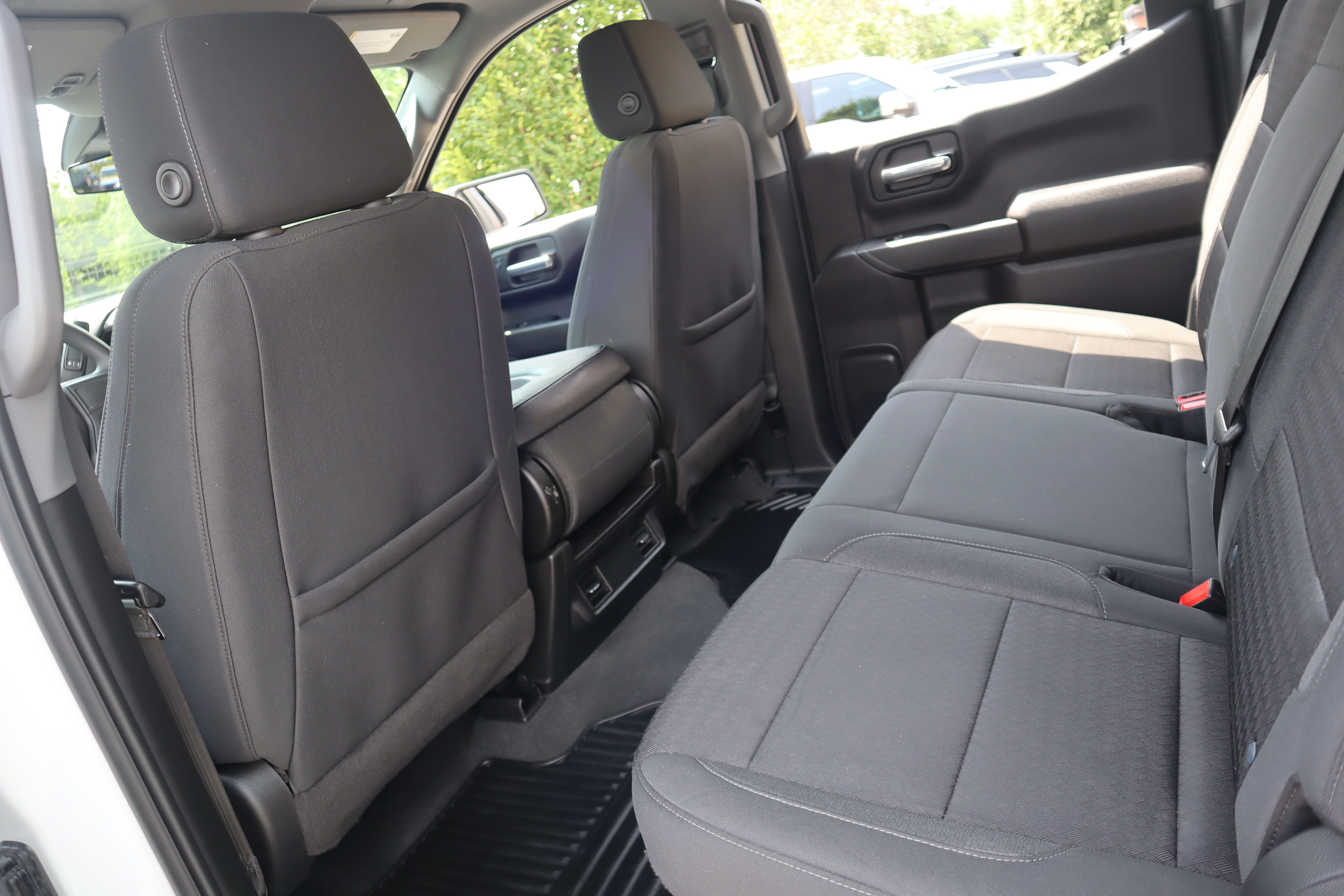 Used 2022 Chevrolet Silverado 1500 Custom Trail Boss AWD/4WD image 26