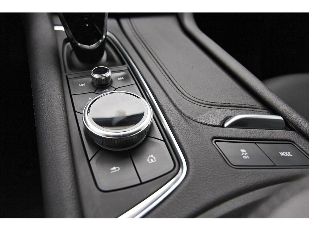 Used 2023 Cadillac XT5 Luxury image 25