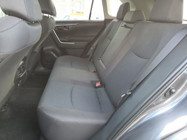 Used 2025 Toyota RAV4 LE AWD/4WD image 11