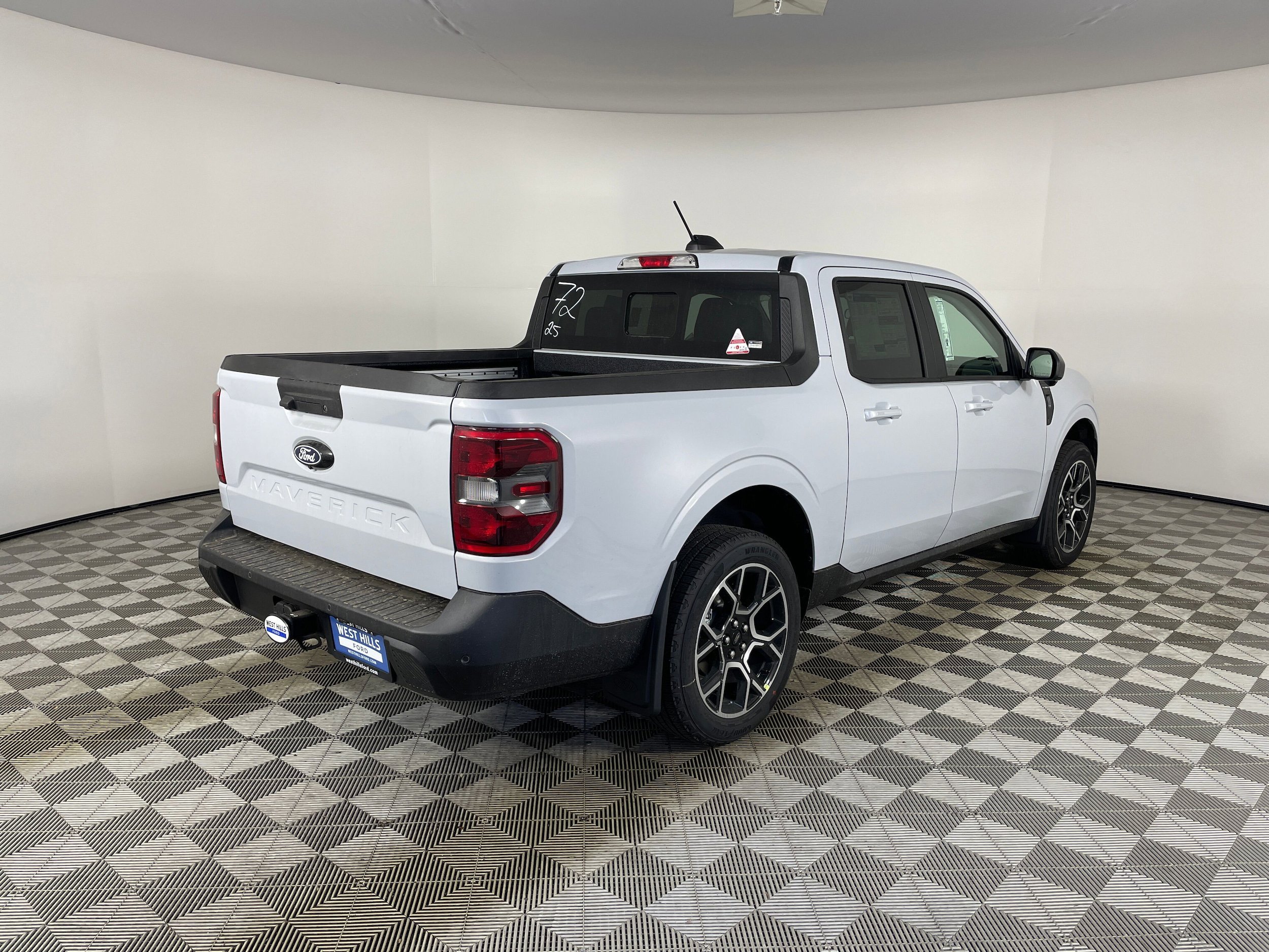 New 2026 Ford Maverick Lariat image 14