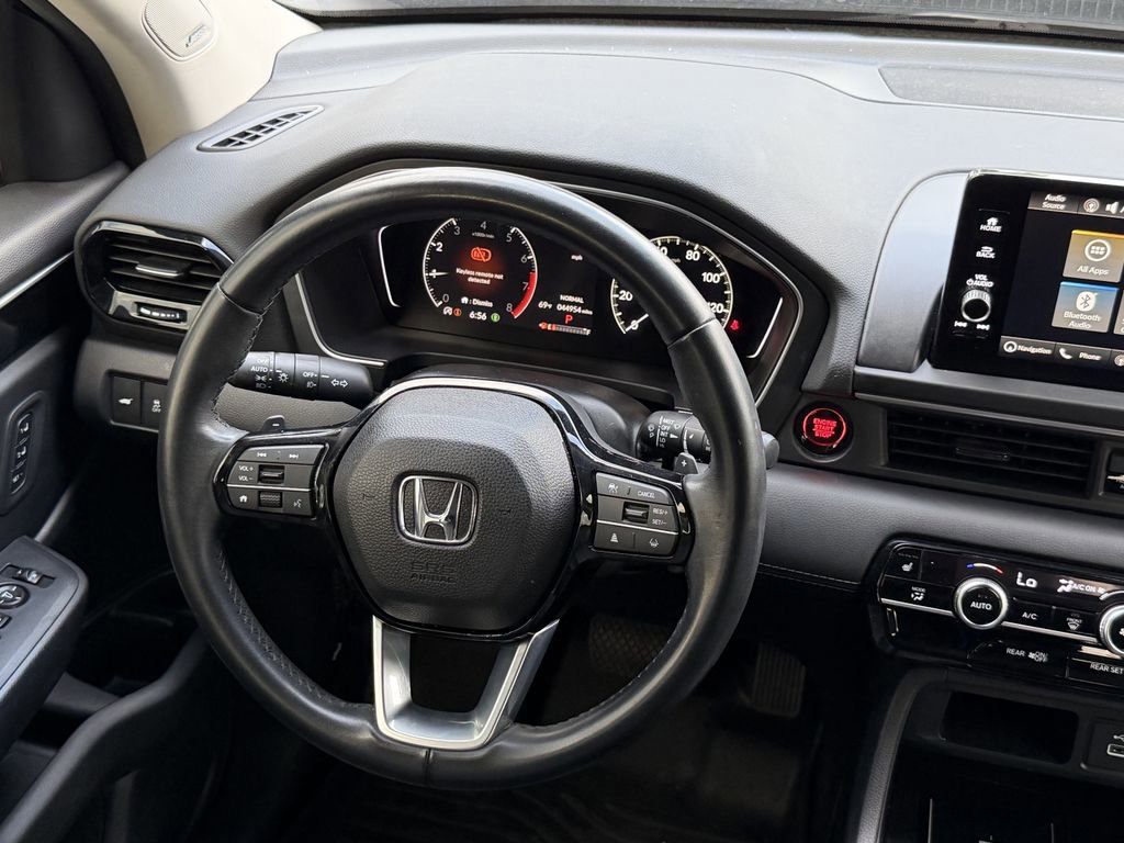 Used 2023 Honda Pilot Touring image 14