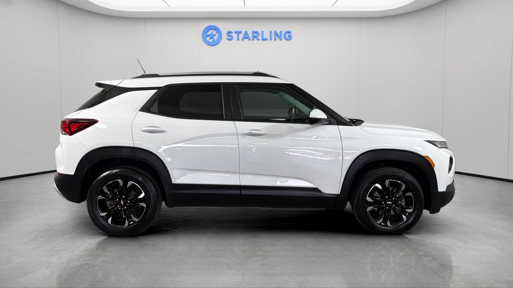 Used 2021 Chevrolet TrailBlazer LT w/ Convenience Package AWD/4WD image 11