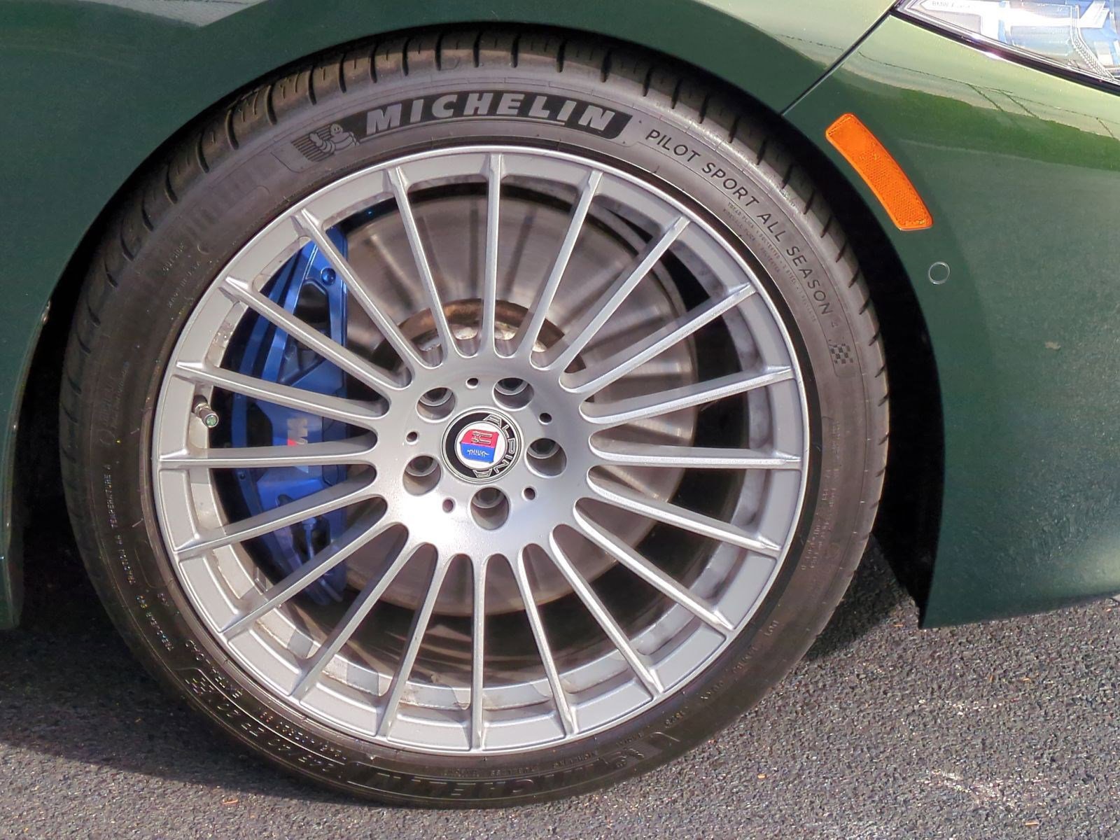 Used 2023 BMW M850i xDrive Convertible image 13