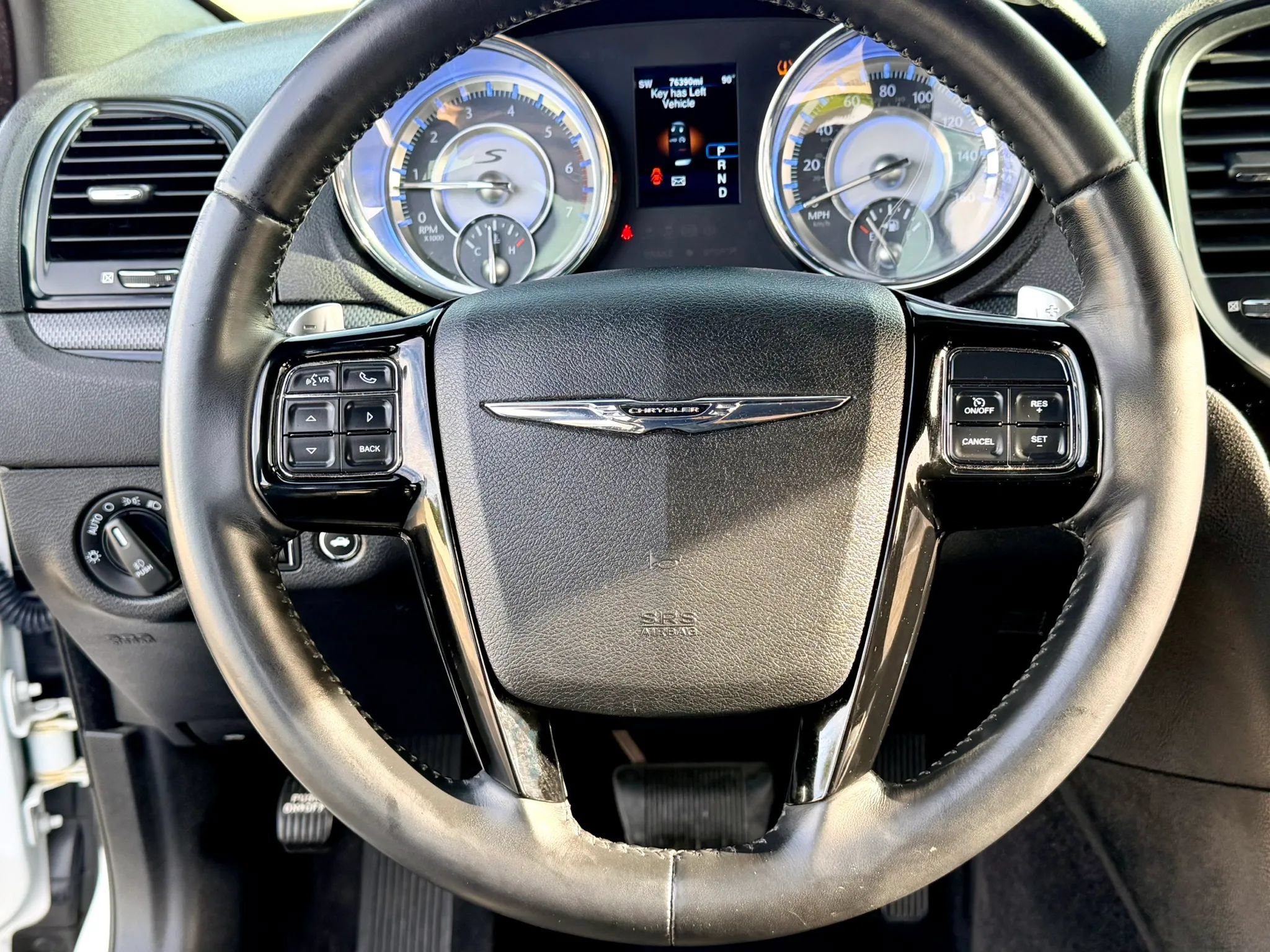 Used 2013 Chrysler 300 S RWD image 59