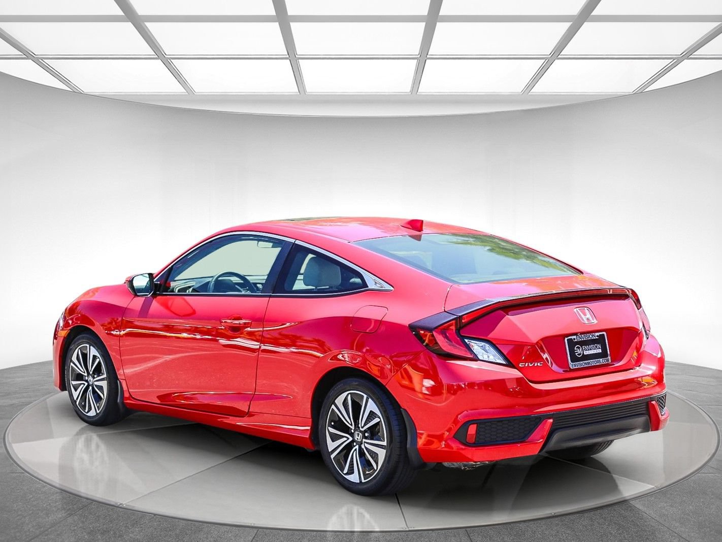 Used 2018 Honda Civic EX-T image 2