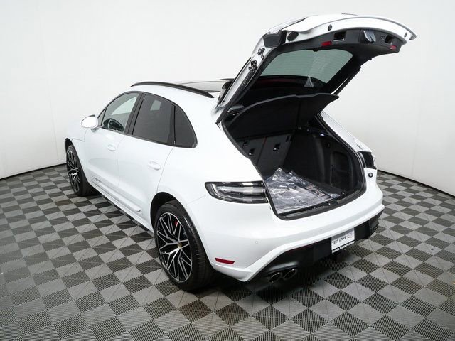 New 2026 Porsche Macan GTS AWD/4WD image 34