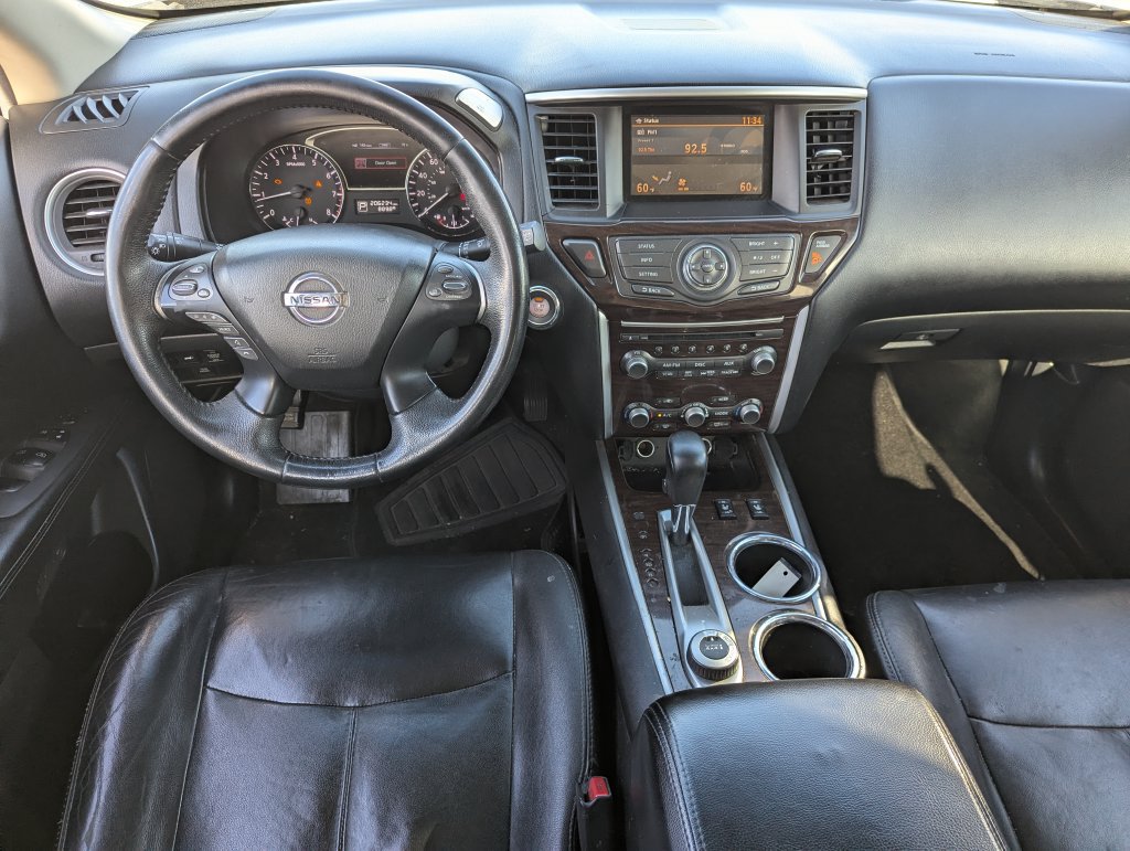 Used 2013 Nissan Pathfinder SL AWD/4WD image 28