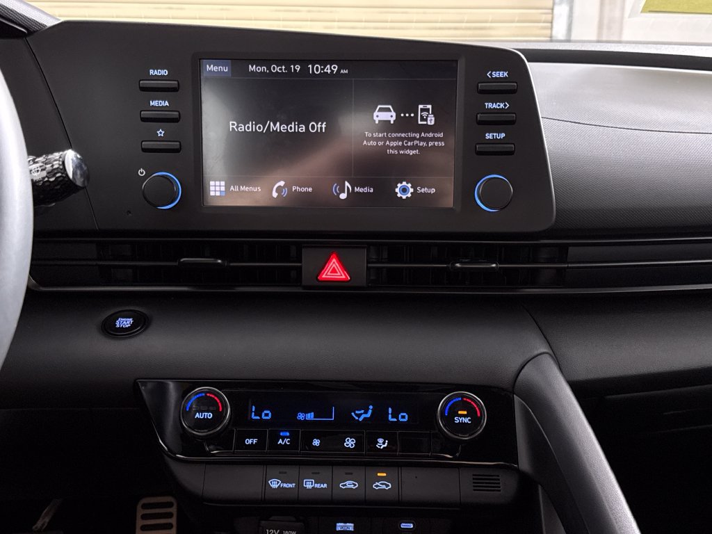 Used 2025 Hyundai Elantra Sport FWD image 21