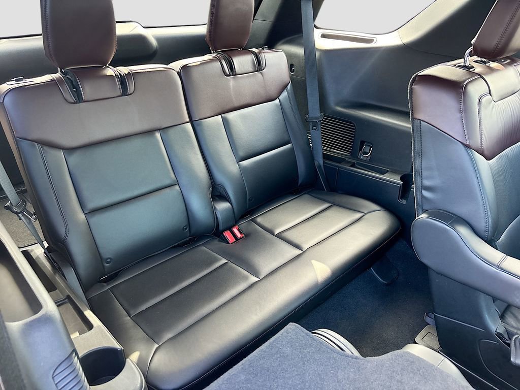 Used 2022 Ford Explorer Platinum w/ Equipment Group 601A image 28