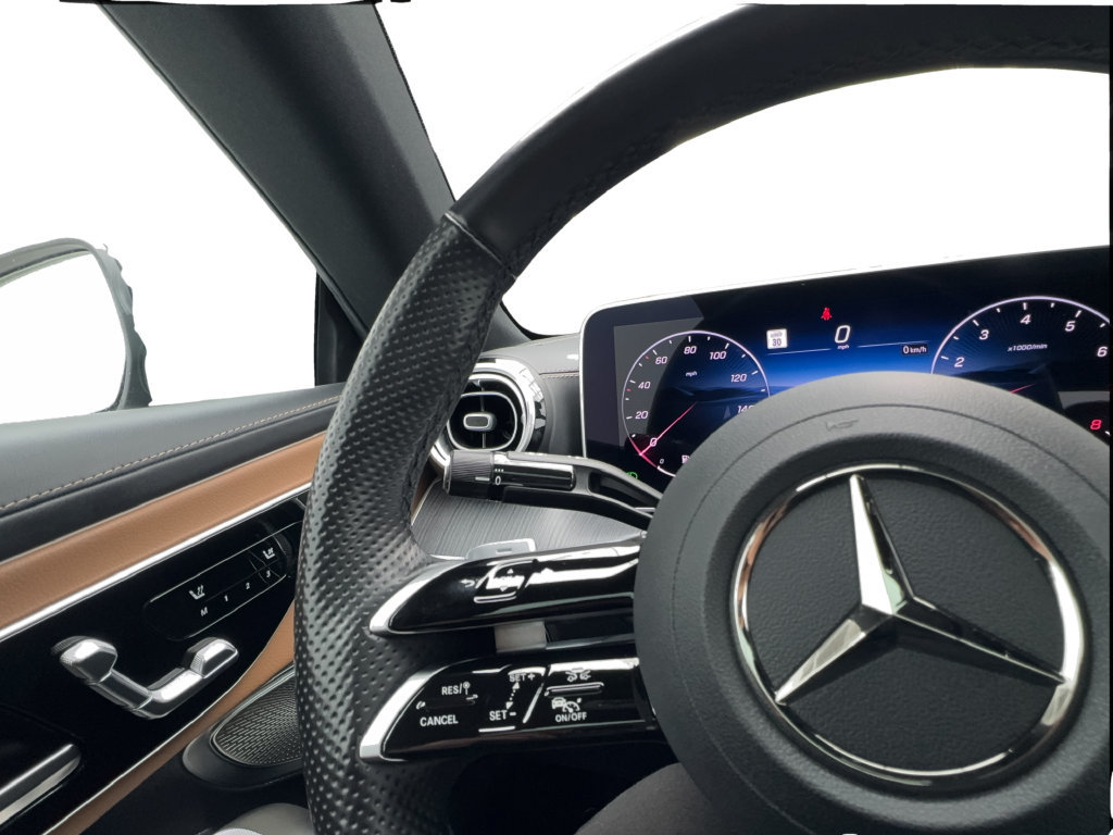 Used 2025 Mercedes-Benz CLE 300 4MATIC Coupe image 41