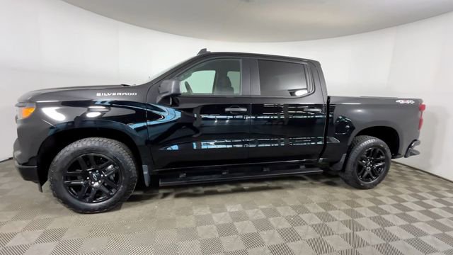 Used 2024 Chevrolet Silverado 1500 Custom AWD/4WD image 9