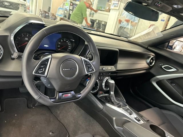 Used 2022 Chevrolet Camaro SS RWD image 13