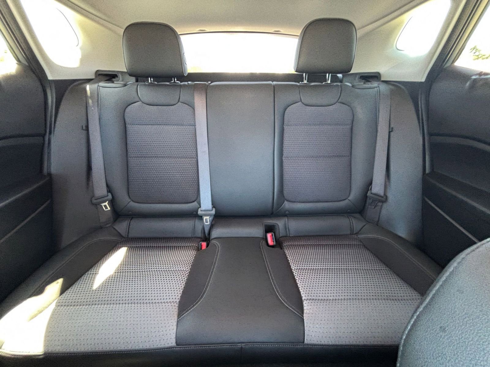 Used 2025 Chevrolet Trax LT FWD image 34