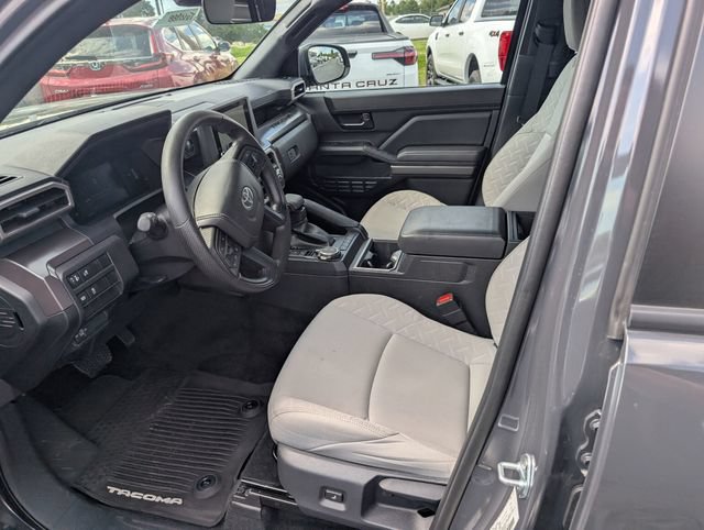 Used 2024 Toyota Tacoma SR5 AWD/4WD image 13