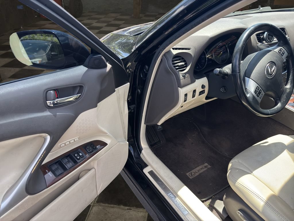 Used 2012 Lexus IS 250 AWD w/ Luxury Plus Value Edition image 17