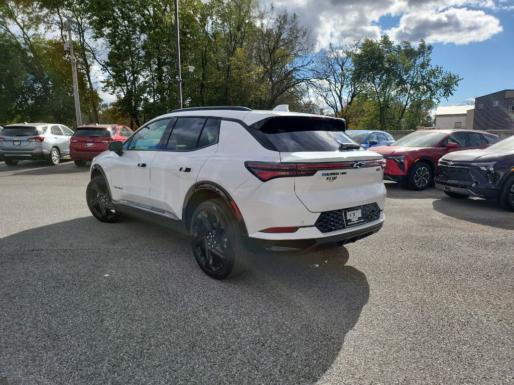 New 2025 Chevrolet Equinox EV RS image 3