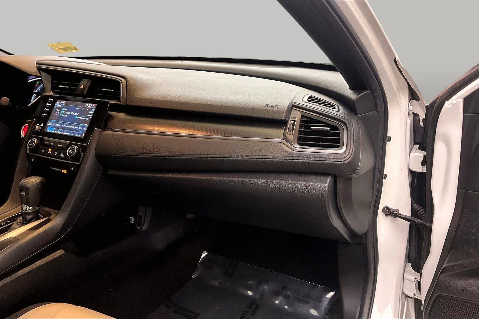 Used 2019 Honda Civic EX image 18